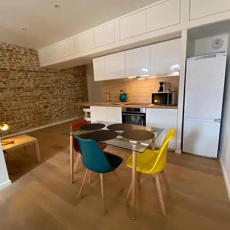 Enormous Charm T2 Historic Center Laundry Fiber Apartment